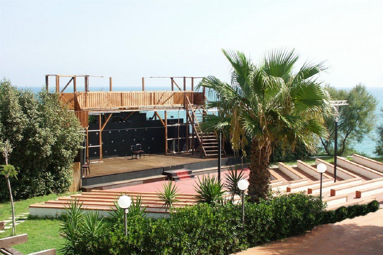 Futura Style Helios Hotel Noto Exterior foto